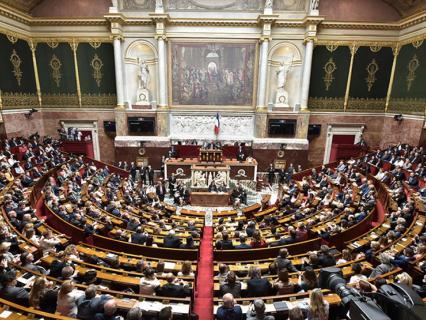 Solaire: les députés réduisent l'imposition sur les nouvelles centrales