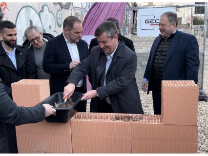 La filière terre cuite poursuit son partenariat avec la Fondation Abbé Pierre