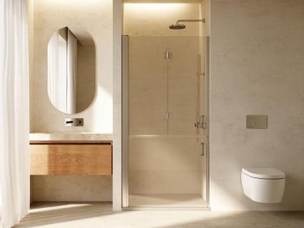 Petits espaces de douche adaptés à la vie multigénérationnelle