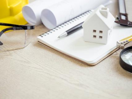 Logements : niveau historiquement bas pour les permis de construire et mises en chantier