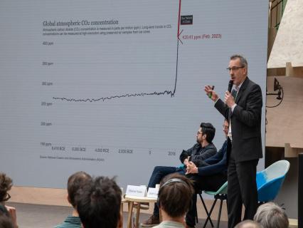 Jean-Luc Sandoz, la philosophie du bois et la RE2028