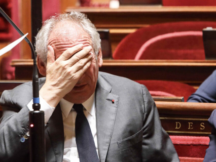Quels sont les derniers décrets publiés au JO avant la chute du gouvernement Bayrou ?