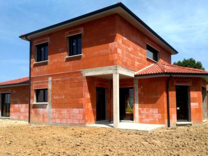 Maisons à finir soi-même, cette tendance qui croît dans la construction