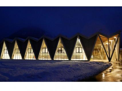 Briançon : une charpente hors norme pour un gymnase taillé pour la montagne