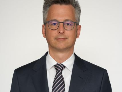 Le groupe Mewa confie sa direction générale au Dr Christian Funk