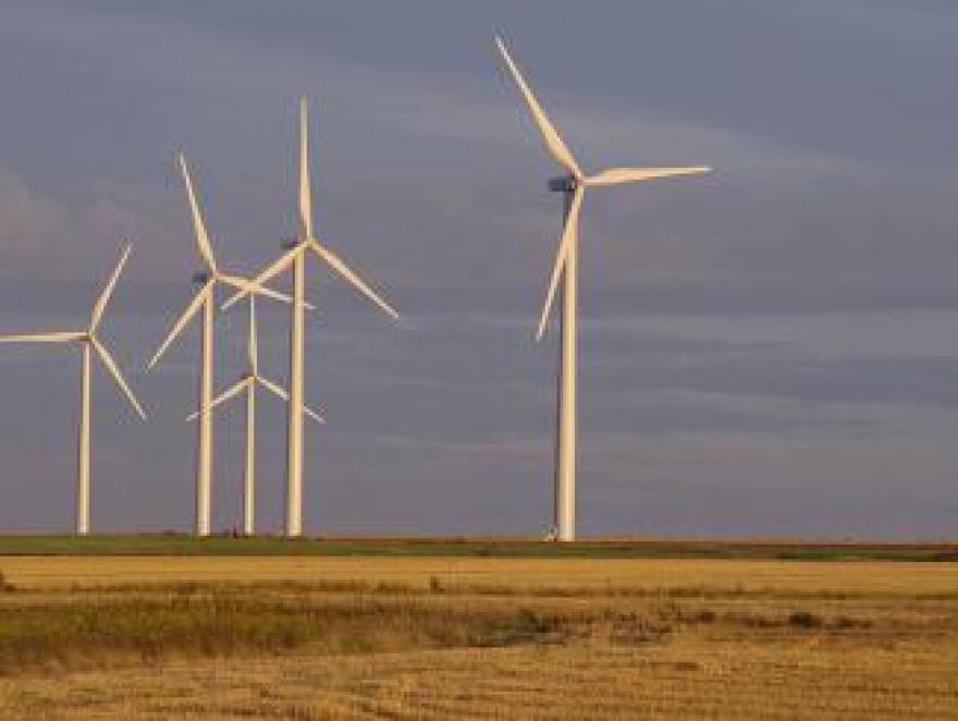 Mieux placer éoliennes et panneaux solaires peut rapporter gros