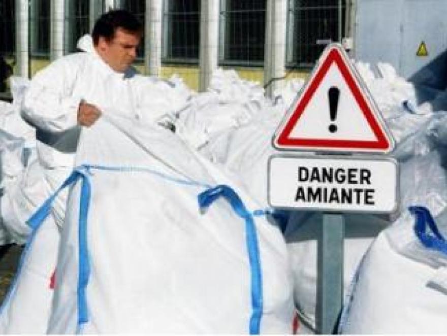 Le Sénat pointe des "faiblesses" dans la lutte contre l'amiante