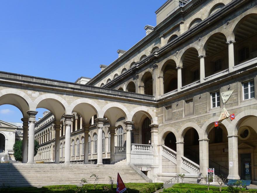 Une partie de l'Hôtel-Dieu à Paris cédée pour 80 ans contre 144 M EUR