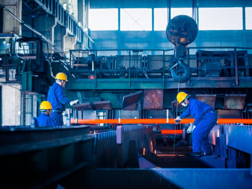 L'Etat annonce 5,6 milliards d'euros pour décarboner l'industrie