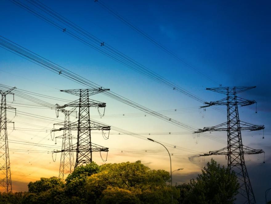 Les tarifs de l’électricité en hausse de 84% en 2023 pour les professionnels selon l’Insee