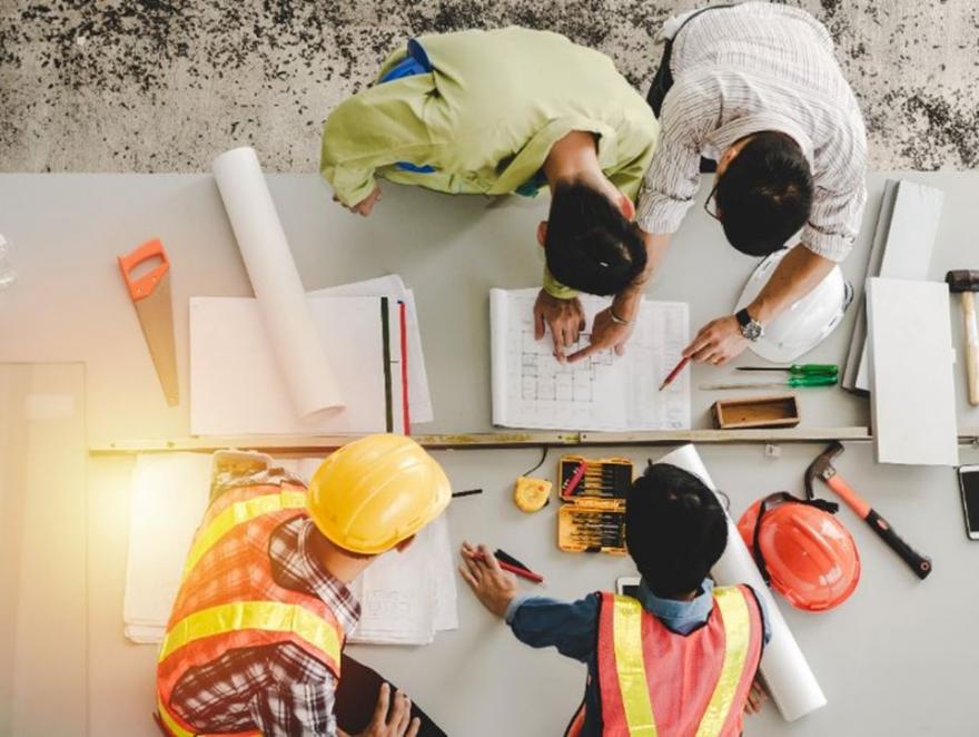 Quels sont les professionnels à solliciter pour la construction de sa maison ?