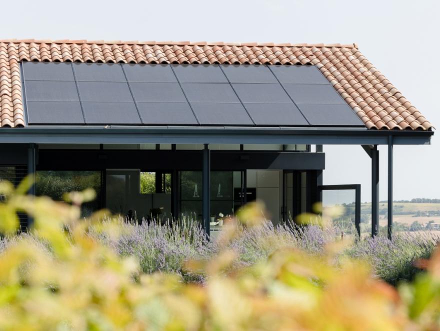 Terreal ouvre son premier espace de formation (photovoltaïque) dédié aux couvreurs