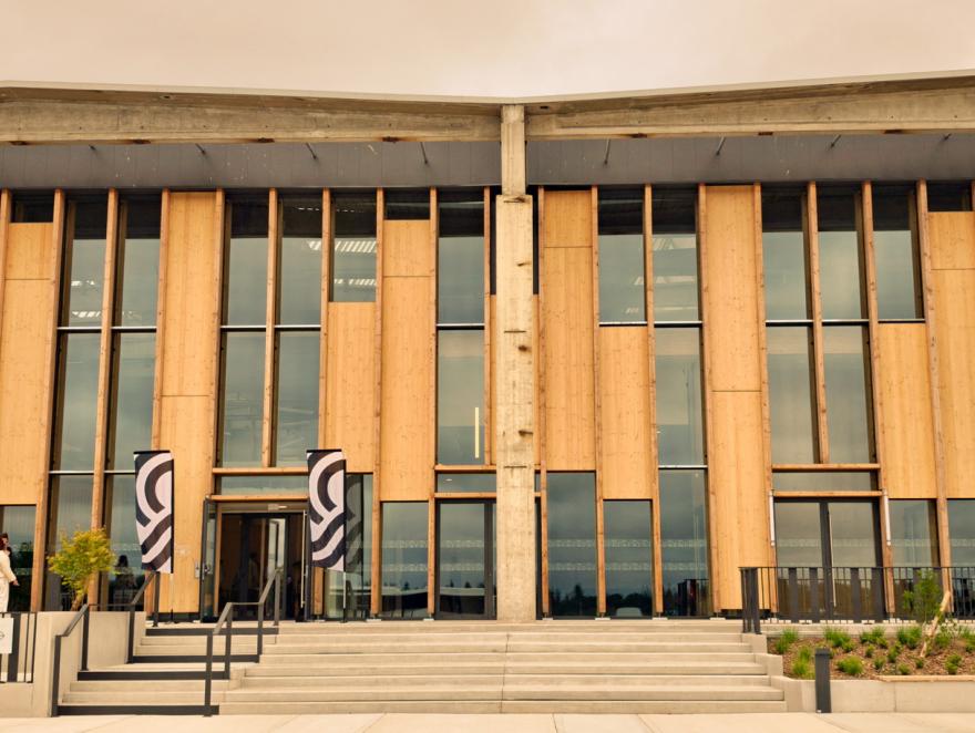 Transformer, au lieu de détruire et reconstruire : le réemploi de bâtiments industriels