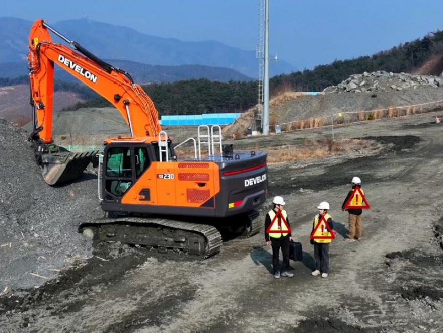 Develon Series 9 : la pelle qui voit tout et arrête les accidents