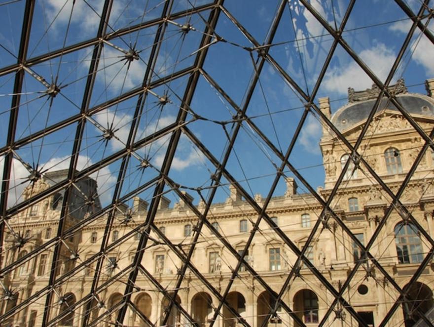 Après le scandale du cambriolage, le Louvre relance son chantier titanesque