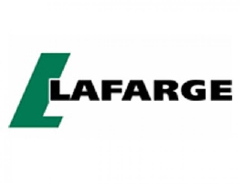 Le cimentier Lafarge fermera son usine dans l'Yonne fin 2012