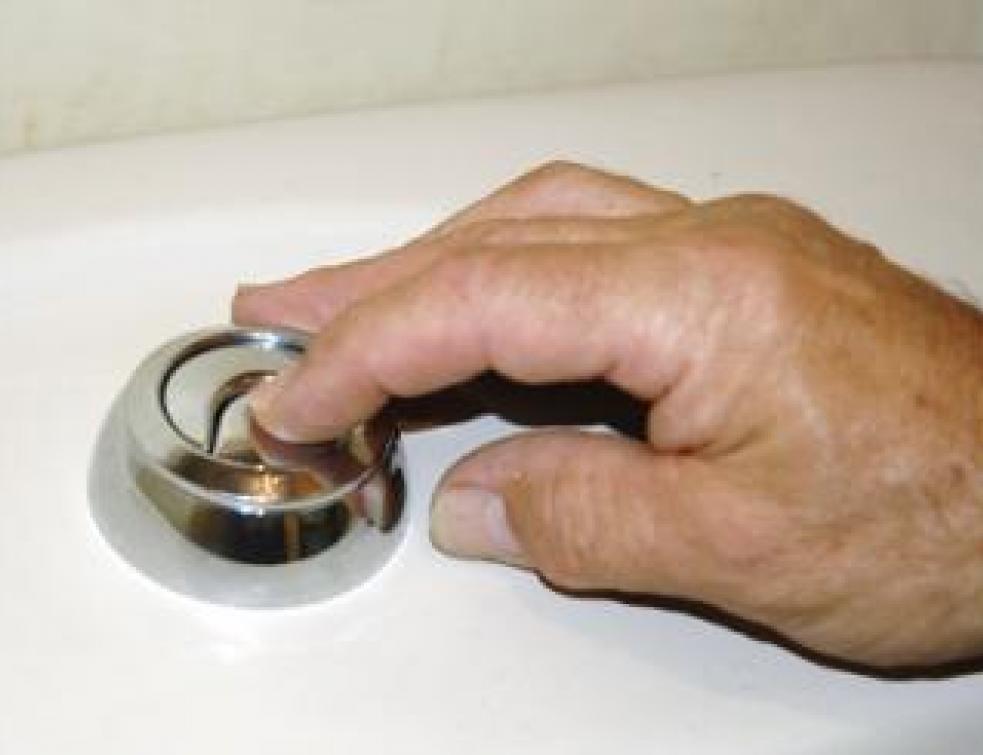 Sanitaire : 1/3 des WC trop gourmands en eau