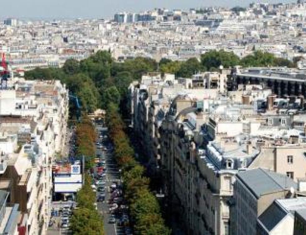 Logements anciens: les prix remontent dans Paris