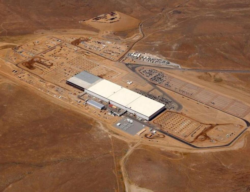 La Gigafactory de Tesla commencera à produire fin 2016