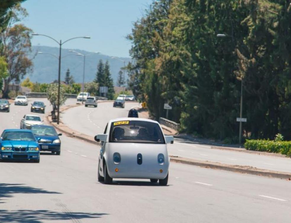 La voiture autonome devra être intégrée aux transports en commun