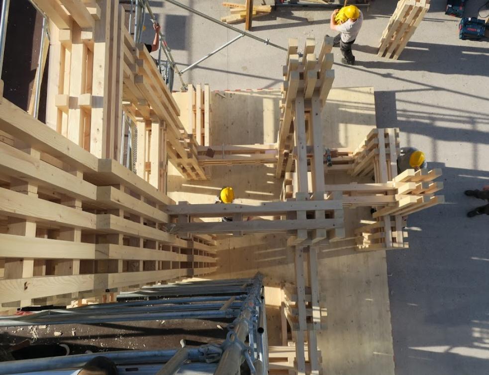 Forum Bois Construction : comment réaliser un Totem… de 14 m de haut