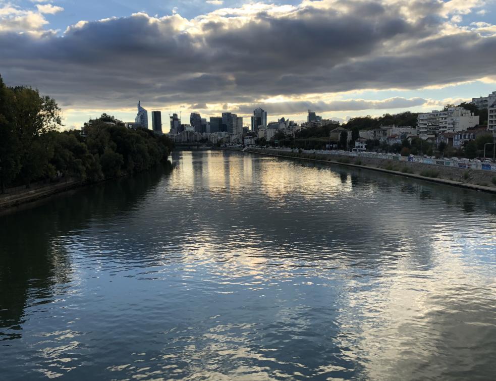 Grand Paris: les voies fluviales utilisables pour les chantiers