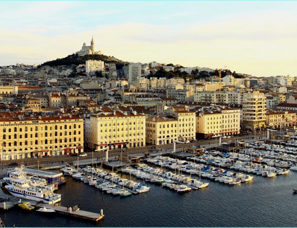 Evacuation dans l'une des plus grandes copropriétés dégradées de Marseille