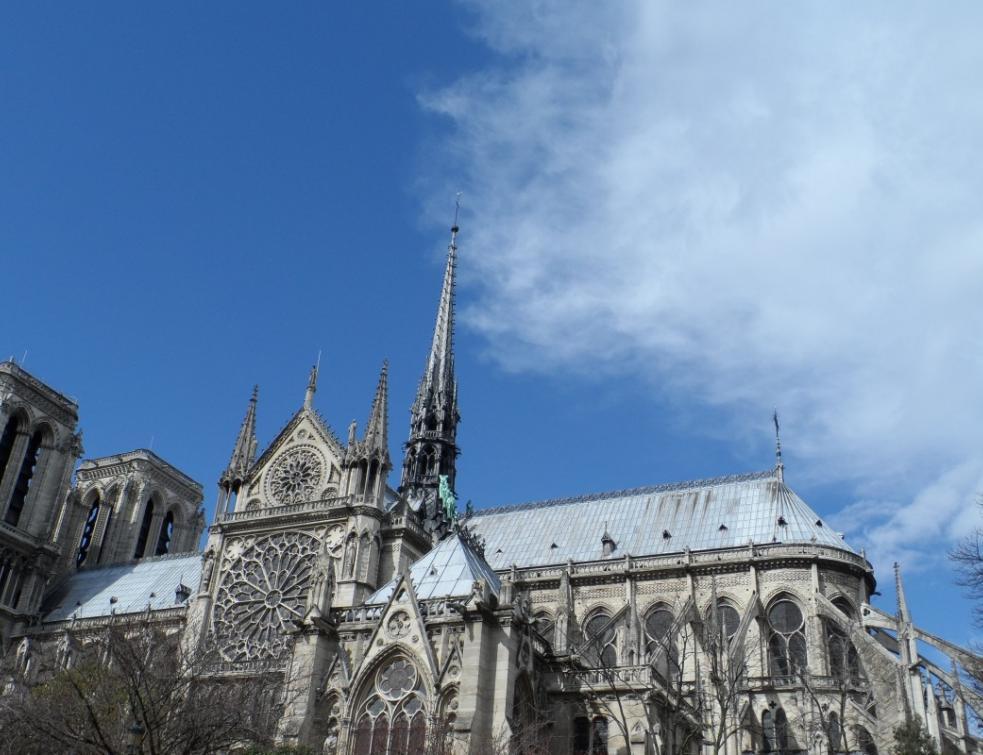 L'architecte chargé de Notre-Dame appelle à refaire la flèche 