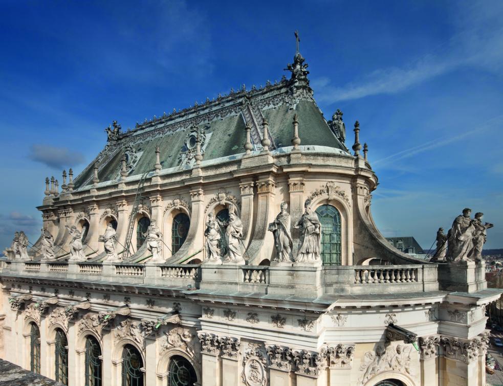 La Chapelle royale du Château de Versailles fait peau neuve sous haute surveillance