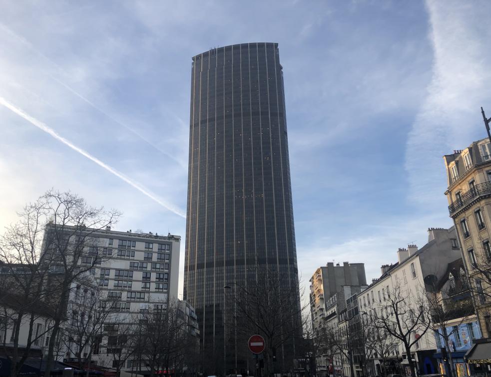 Surélévation sur la Tour Montparnasse: appels à abandonner le permis de construire