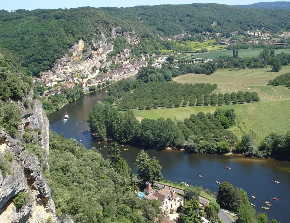 La justice réexamine le contournement controversé de Beynac en Dordogne