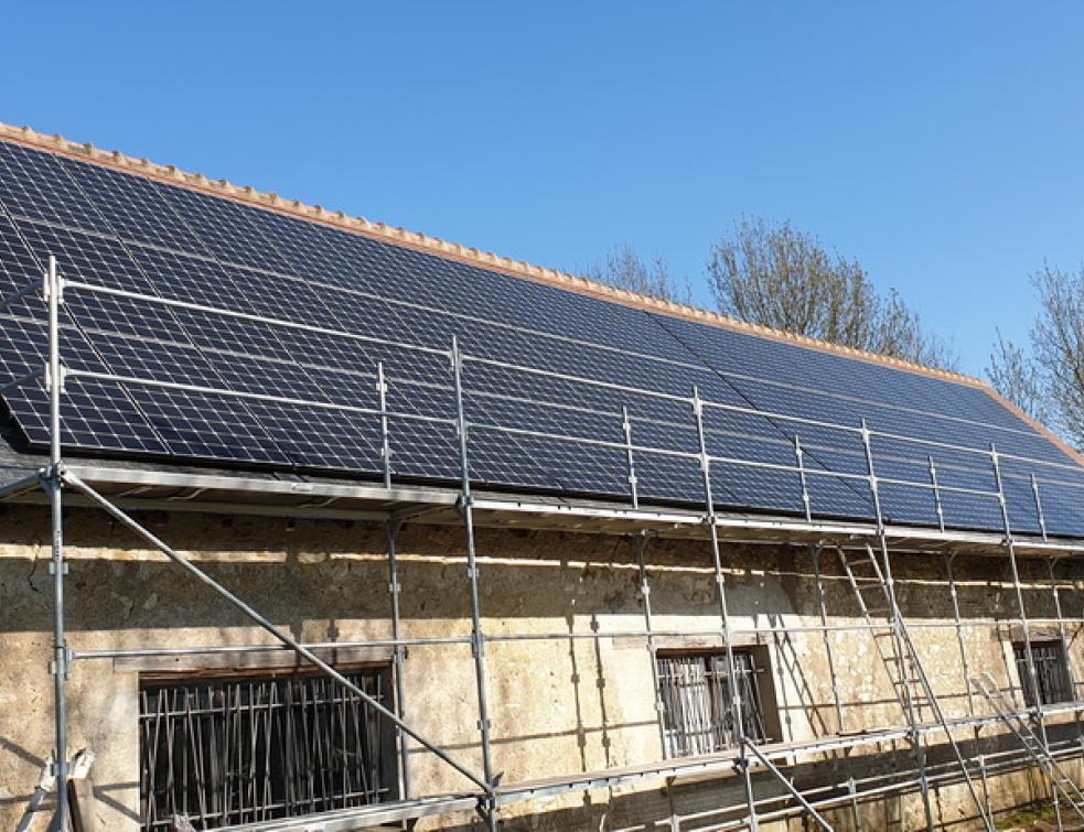 Le marché des toitures photovoltaïques agricoles progresse fortement