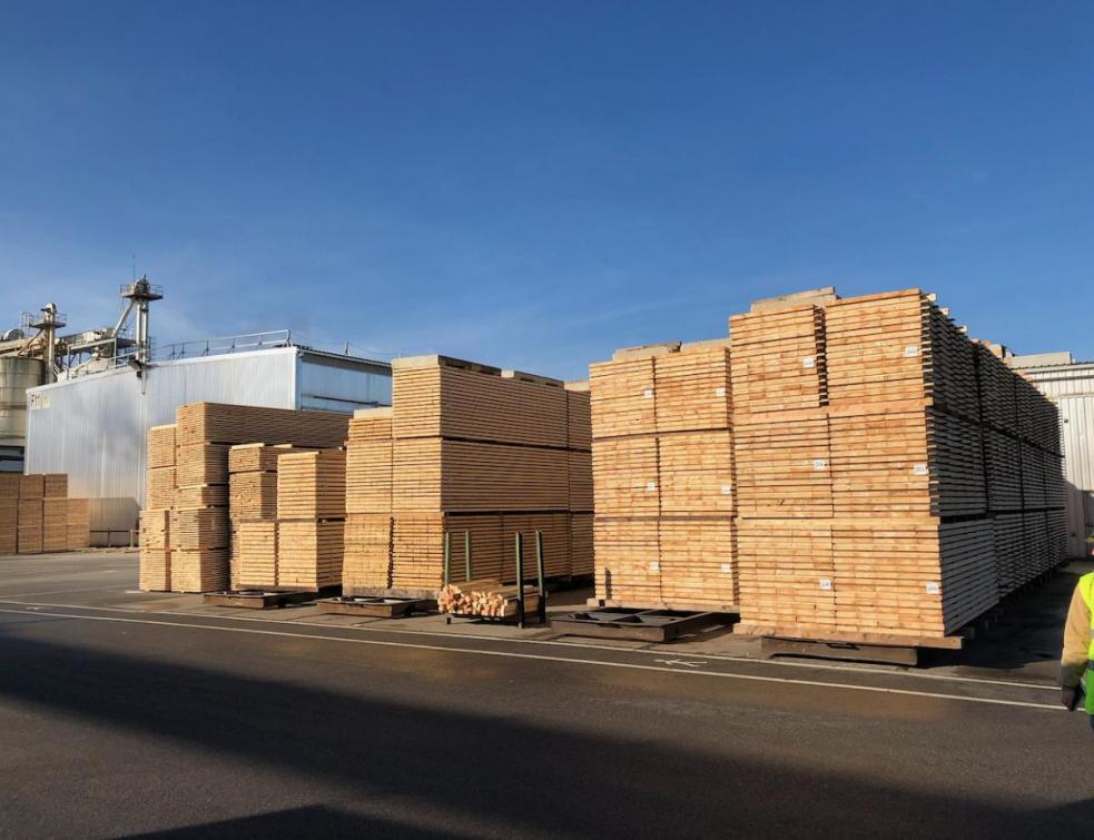 Tensions sur les prix du bois d’oeuvre et des panneaux : les raisons de la crise