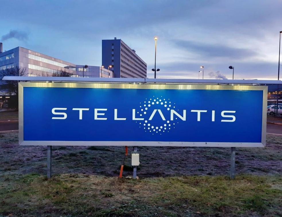 Stellantis Sochaux contruit l'une des plus grandes centrales solaires en ombrières de France