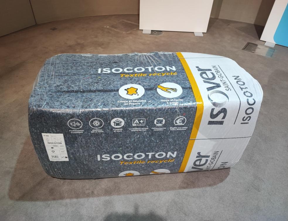 Isocoton, le nouvel isolant thermique et acoustique d’Isover, tout doux et biosourcé destiné à l’ITI