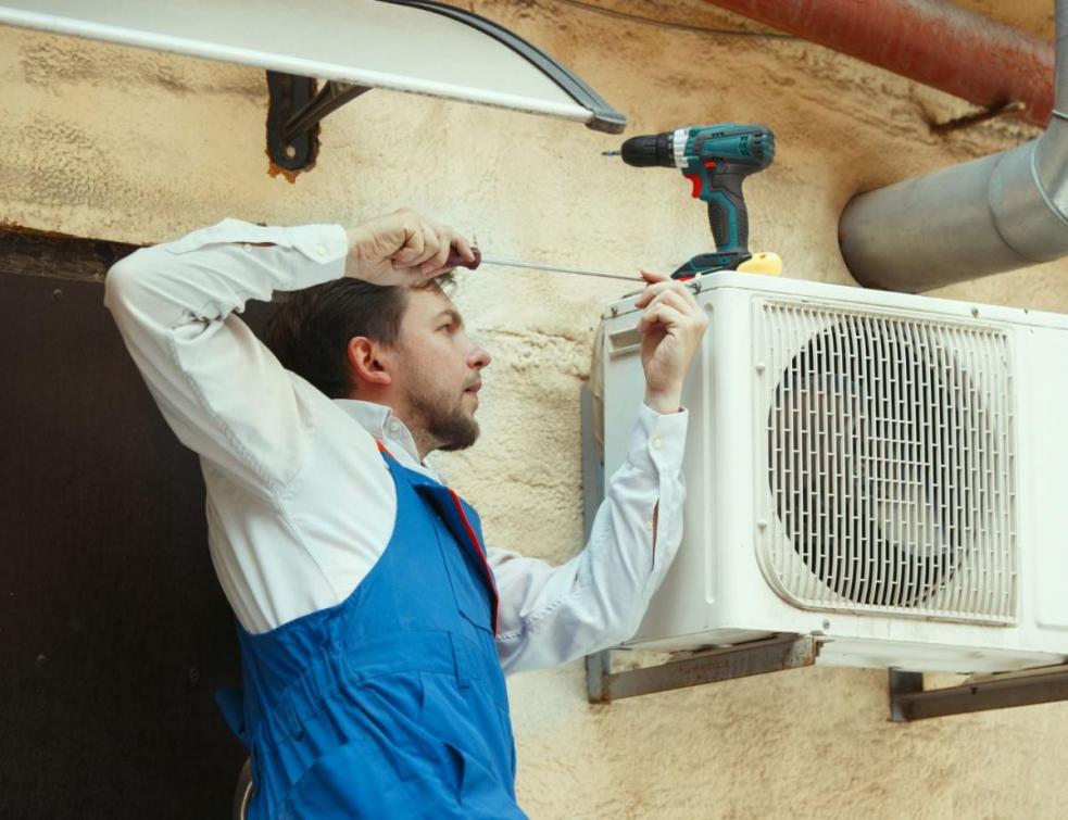 Installation de climatisation : Pourquoi la confier à un professionnel ?