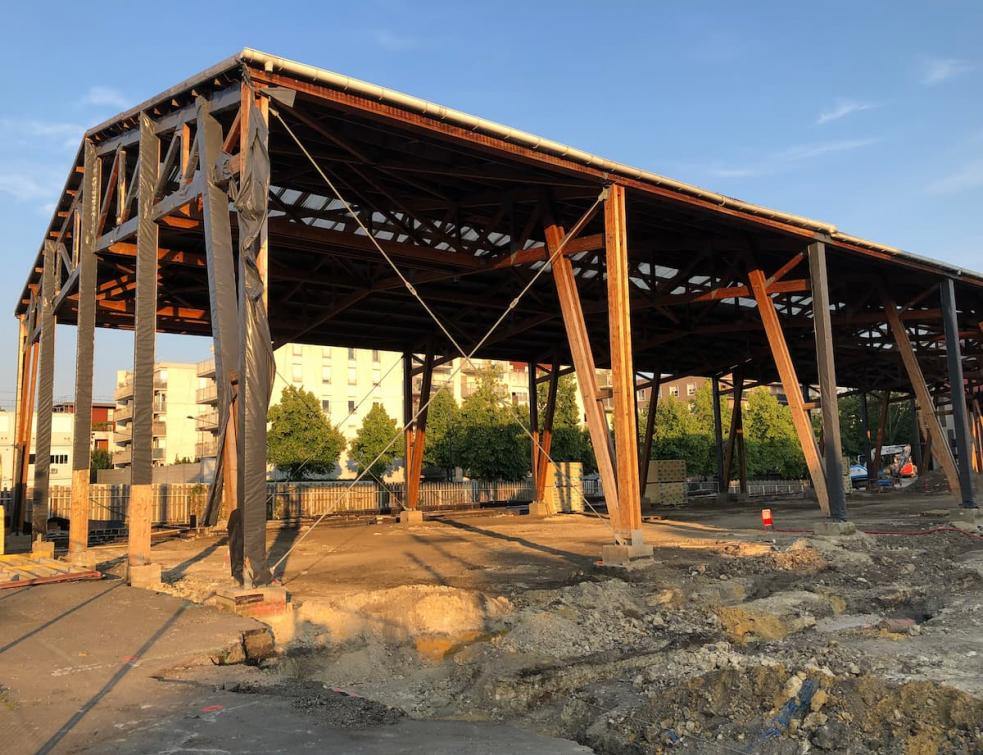 Nouvelle Grande Halle de l'académie Fratellini en construction, architecte Atelier du Pont