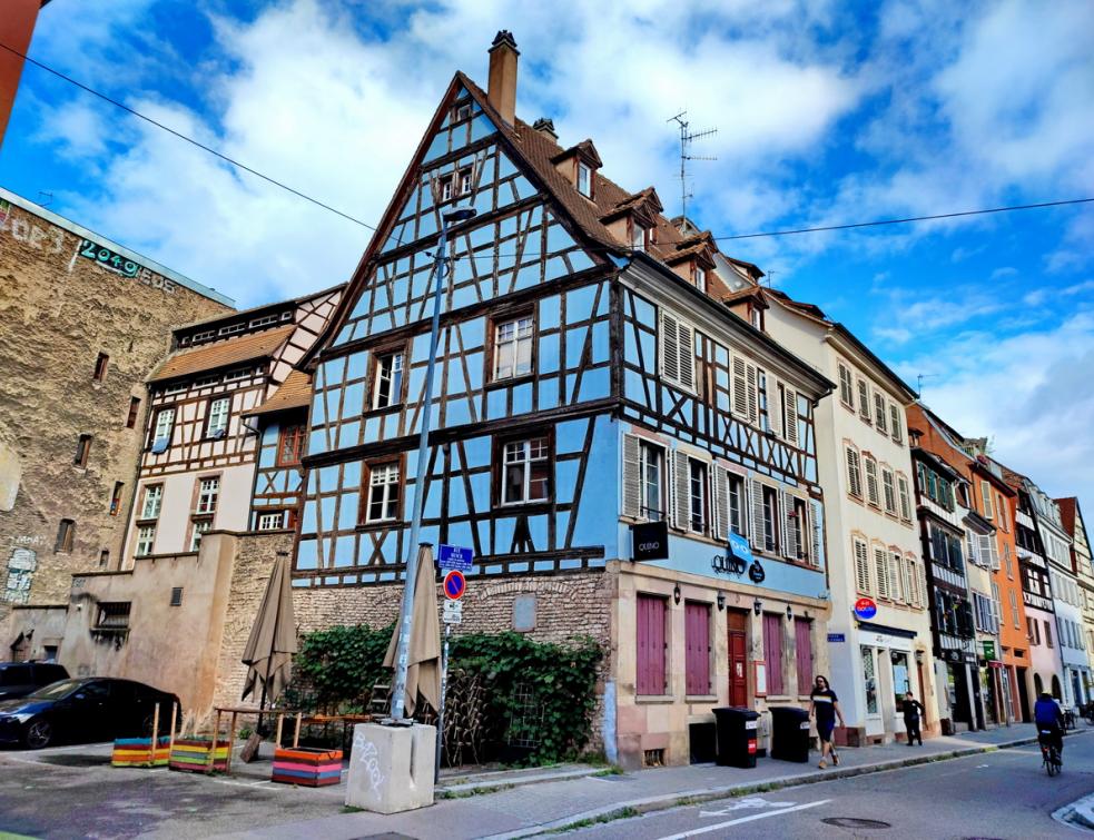 Une maison à pans de bois de quatre niveaux à Strasbourg