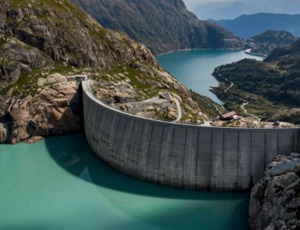 En partie grâce aux barrages, la production électrique française croît. © Energy News