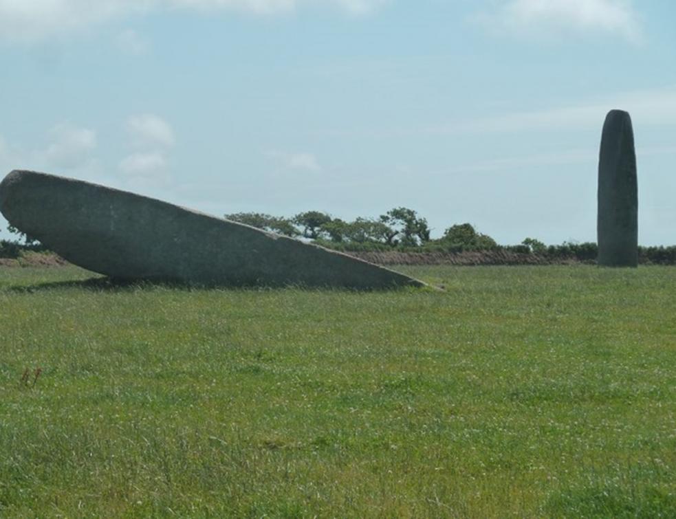 Les menhirs de Kergadiou. © Patrimoine Iroise