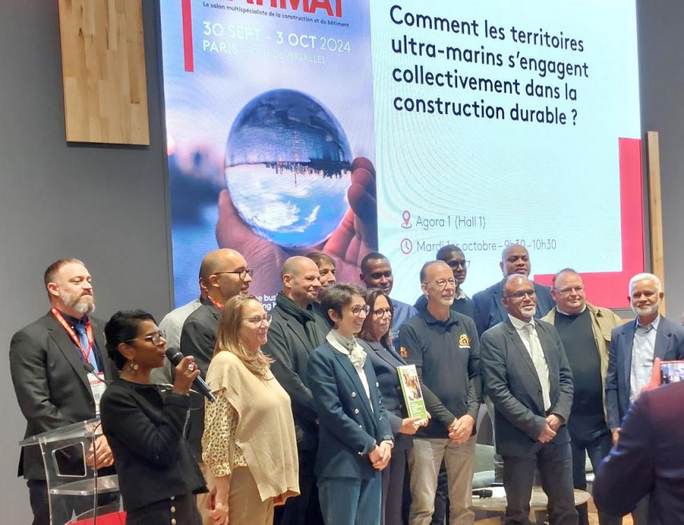 La conférence de presse présentant le livre blanc des Assises de la Construction Durable en Outre-mer à Batimat. © Laure Pophillat