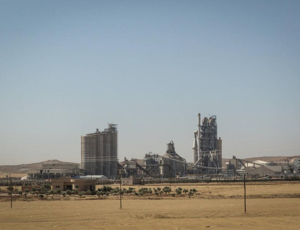 L'usine française Lafarge dans la région de la ville syrienne de Kobané, le 30 juin 2017. © Chris Huby / Le Pictorium