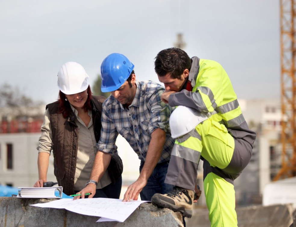 ouvriers sur un chantier