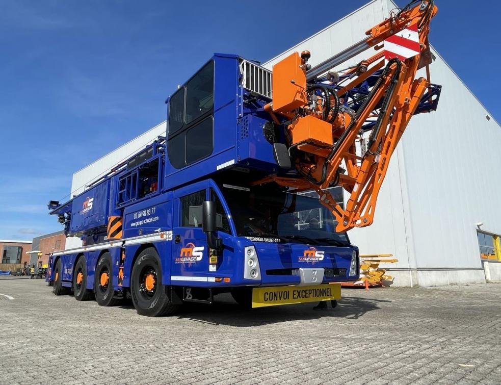 La nouvelle grue à tour mobile électrique SK597-AT4 eLift 2.0. © MS Levage