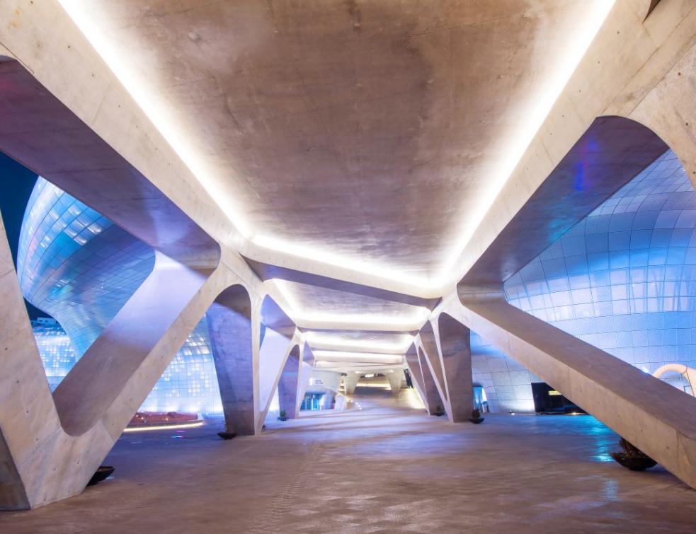 Le Dongdaemun Design Plaza, en Corée du Sud. © Freepik