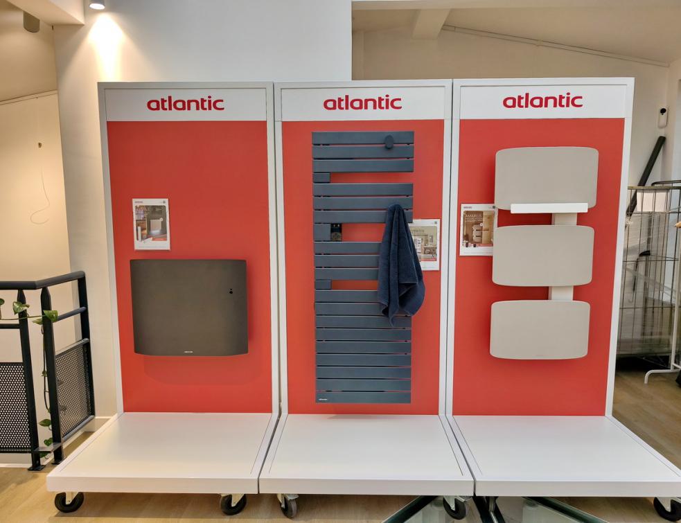 Les trois nouveaux radiateurs d'Atlantic présentés le 25 juin 2025, de droite à gauche : Divalie, Nefertiti et Amarilis