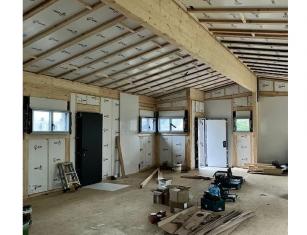 La première maison en carton des Côtes-d’Armor. © Maison Bois Carton