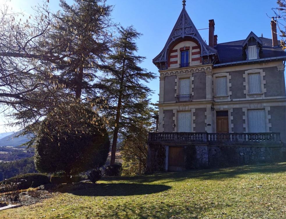 Réhabilitation du bâti ancien : laissez respirer le bâtiment ! © Roman Epitropakis