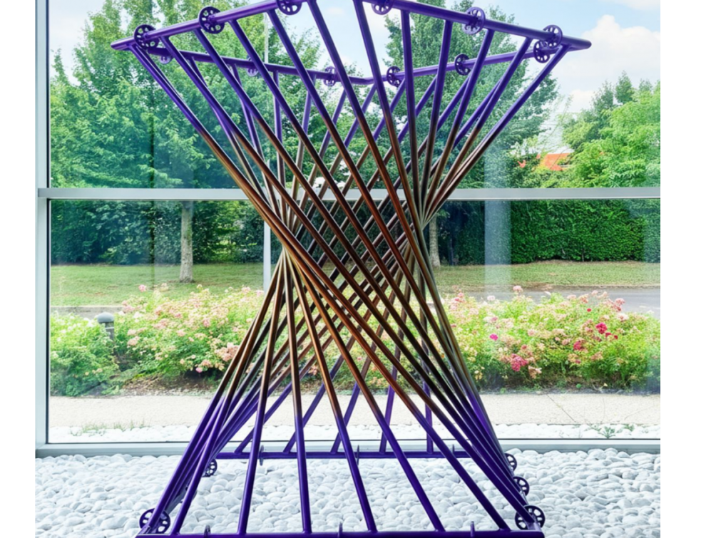 Les échafaudages Layher transformés en œuvres d'art. © Galerie Sabrina Lucas