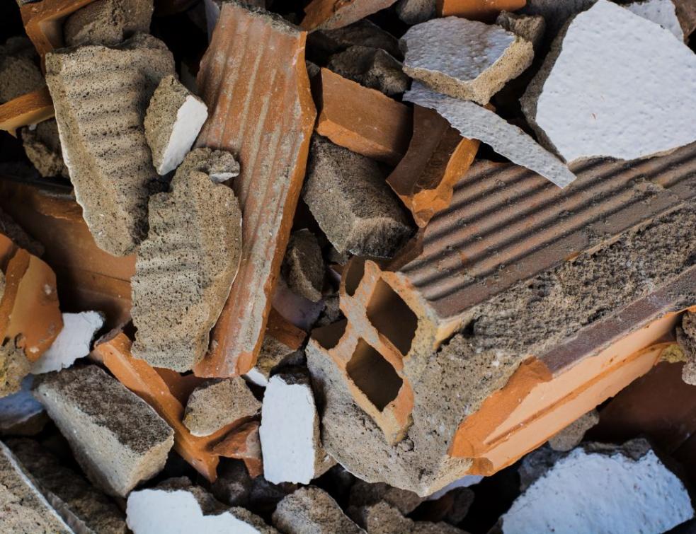 Structuration de l’offre de réemploi des matériaux du BTP. © Freepik